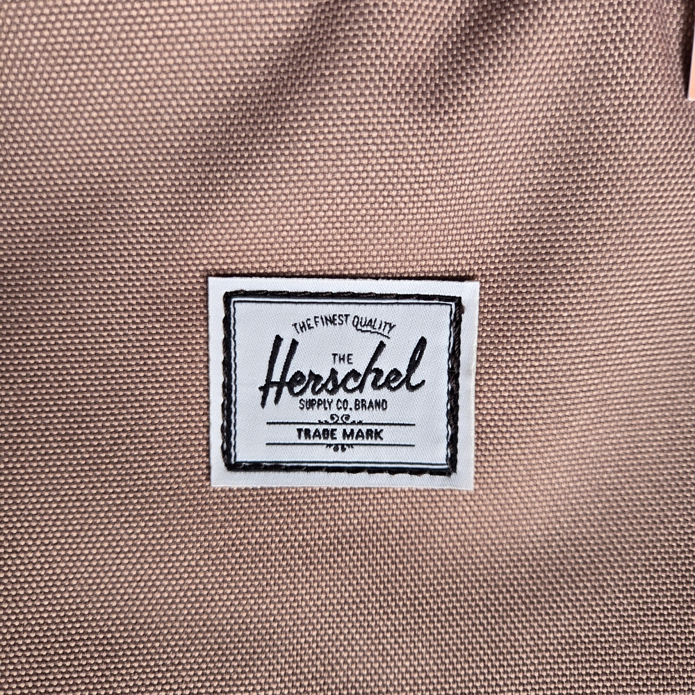 Herschel Supply Co Mica Tote Bag Tan 12L Zip Top New With Tags - Picture 2 of 11